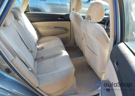 2004 Toyota Prius z USA, uszkodzony, nr VIN JTDKB20U740091601